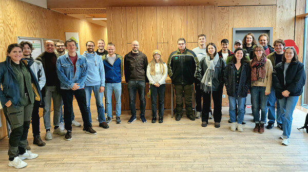 Gruppenfoto mit den Erstsemester der Masterstudiengänge SENCE, Forstwirtschaft und Ressourceneffizientes Bauen